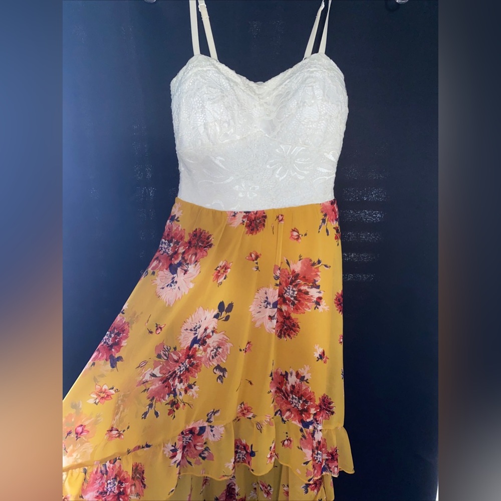 AMW | Yellow Floral & Lace Hi Lo Dress (Medium)
